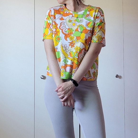 Zara Tops - Zara t-shirt